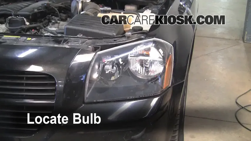 2005 Dodge Magnum SXT 3.5L V6 Lights Turn Signal - Front (replace bulb)